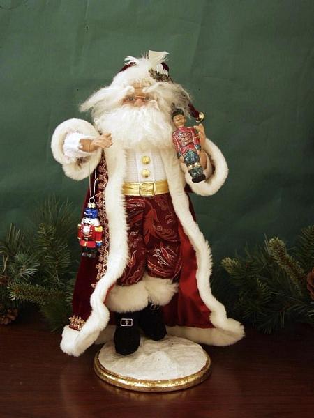 SANTA WITH NUTCRACKER 19''